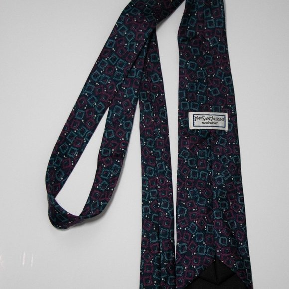 2/$40 ⭐️Men Yves Saint Laurent tie 100% silk⭐️⭐️ - Picture 4 of 5